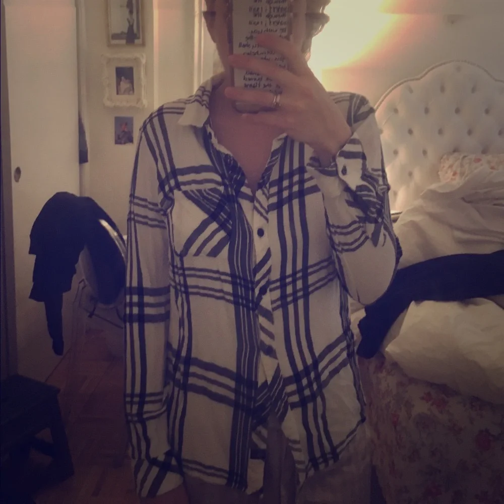 Rails button down - Picture 1 of 3